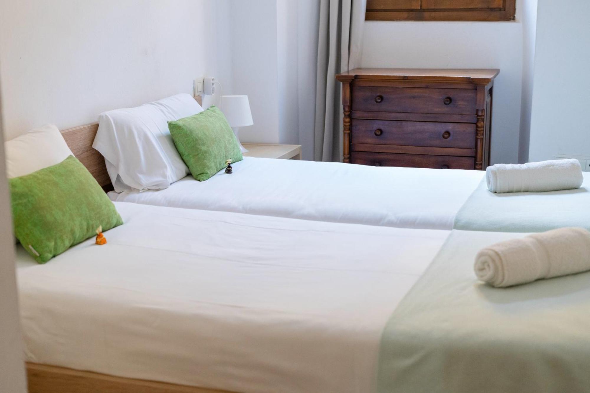 Apartamentos Granata Granada Buitenkant foto